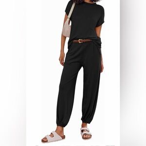 NWT Women's Black knit light weight lounge set